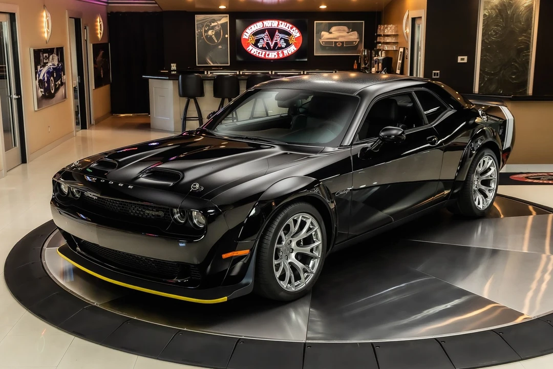 2023 Dodge Challenger SRT Hellcat 3rd Gen - Image 5 of 24