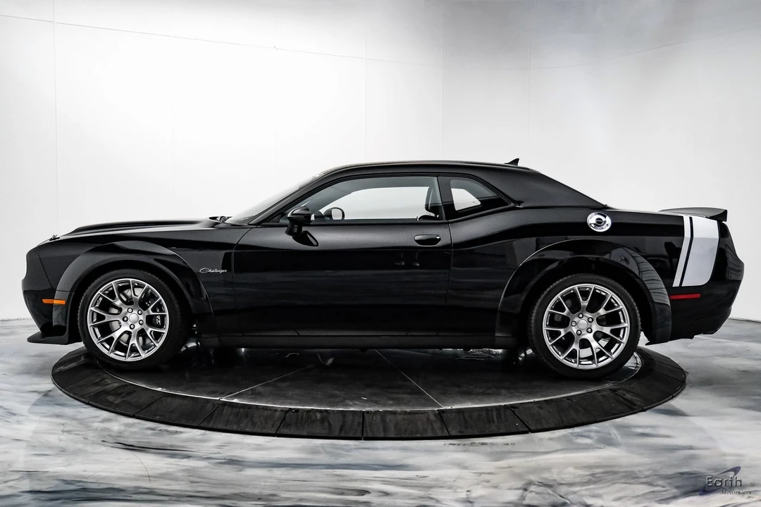 2023 Dodge Challenger SRT Hellcat 3rd Gen - Image 6 of 12