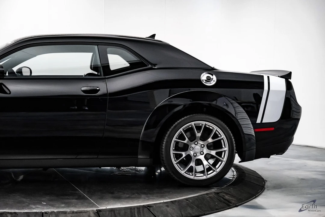 2023 Dodge Challenger SRT Hellcat 3rd Gen - Image 8 of 12