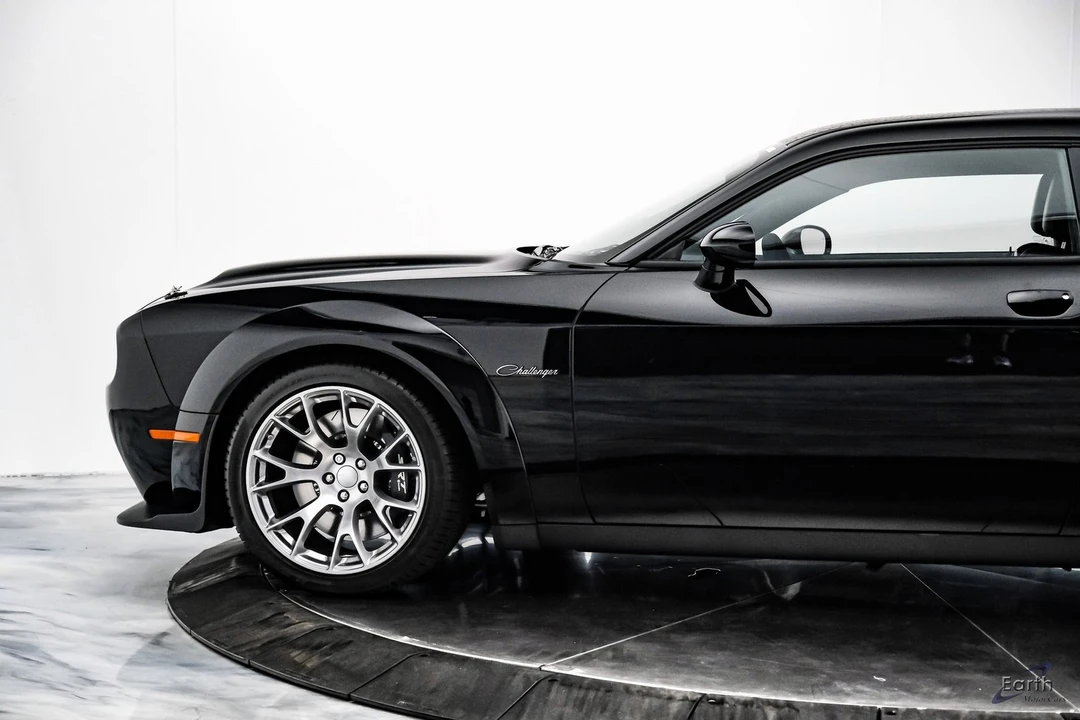 2023 Dodge Challenger SRT Hellcat 3rd Gen - Image 7 of 12
