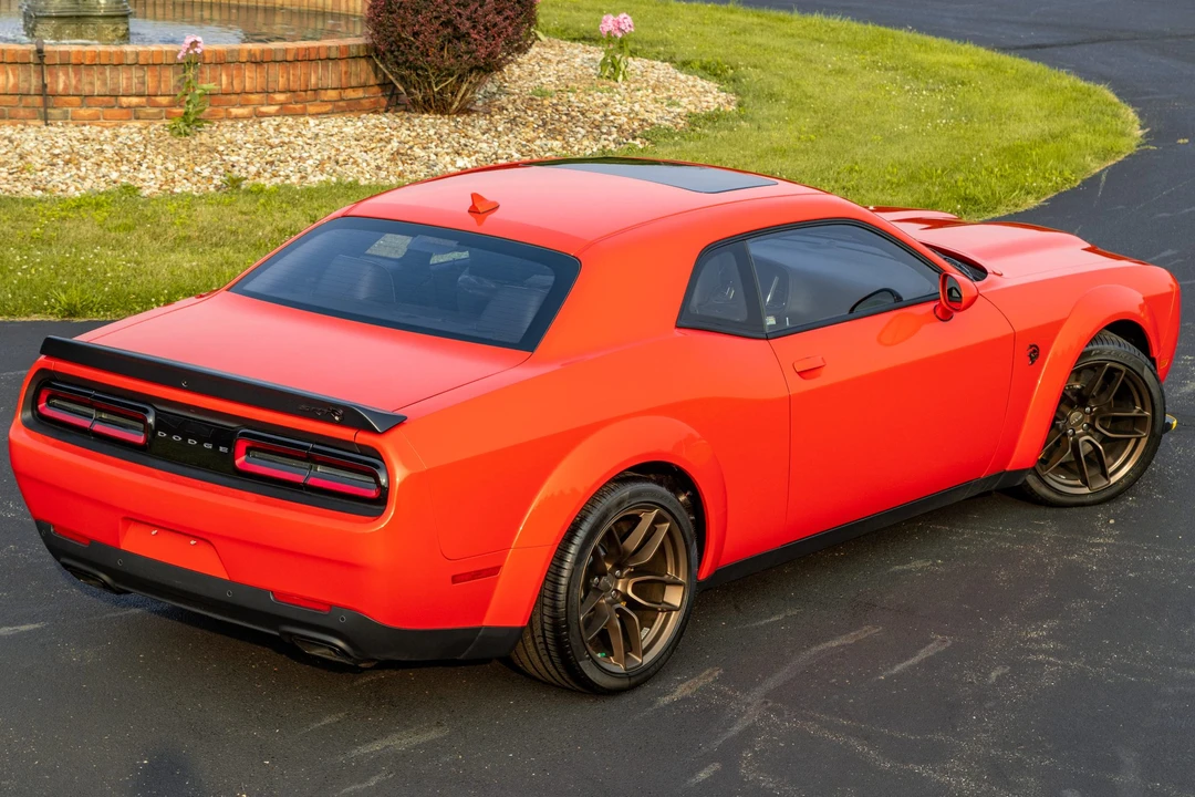 2023 Dodge Challenger SRT Hellcat 3rd Gen - Image 11 of 31