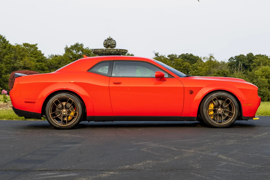 2023 Dodge Challenger SRT Hellcat 3rd Gen - Image 10 of 31