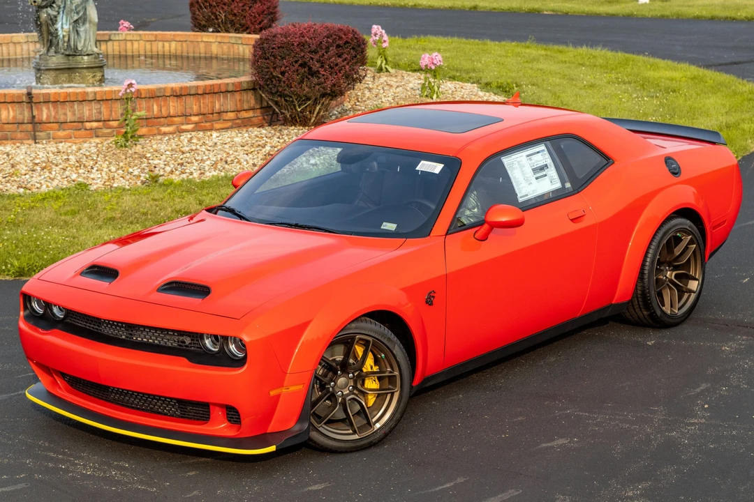 2023 Dodge Challenger SRT Hellcat 3rd Gen - Image 2 of 31