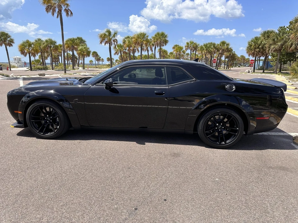 2023 Dodge Challenger SRT Hellcat 3rd Gen - Image 12 of 31