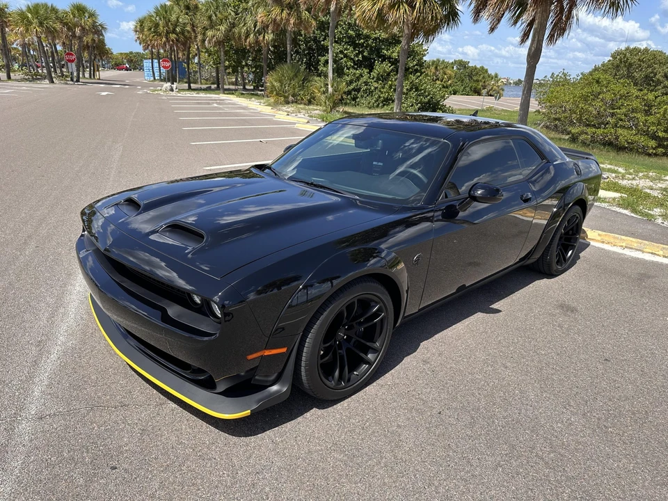 2023 Dodge Challenger SRT Hellcat 3rd Gen - Image 3 of 31