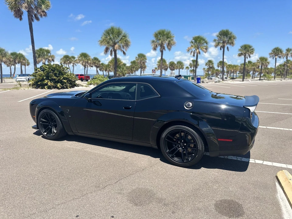 2023 Dodge Challenger SRT Hellcat 3rd Gen - Image 25 of 31