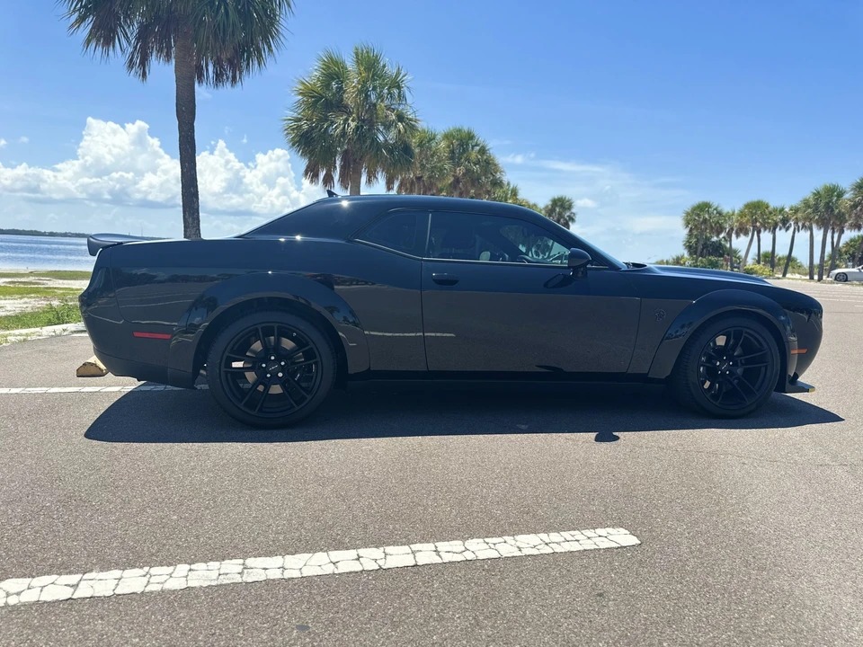 2023 Dodge Challenger SRT Hellcat 3rd Gen - Image 19 of 31