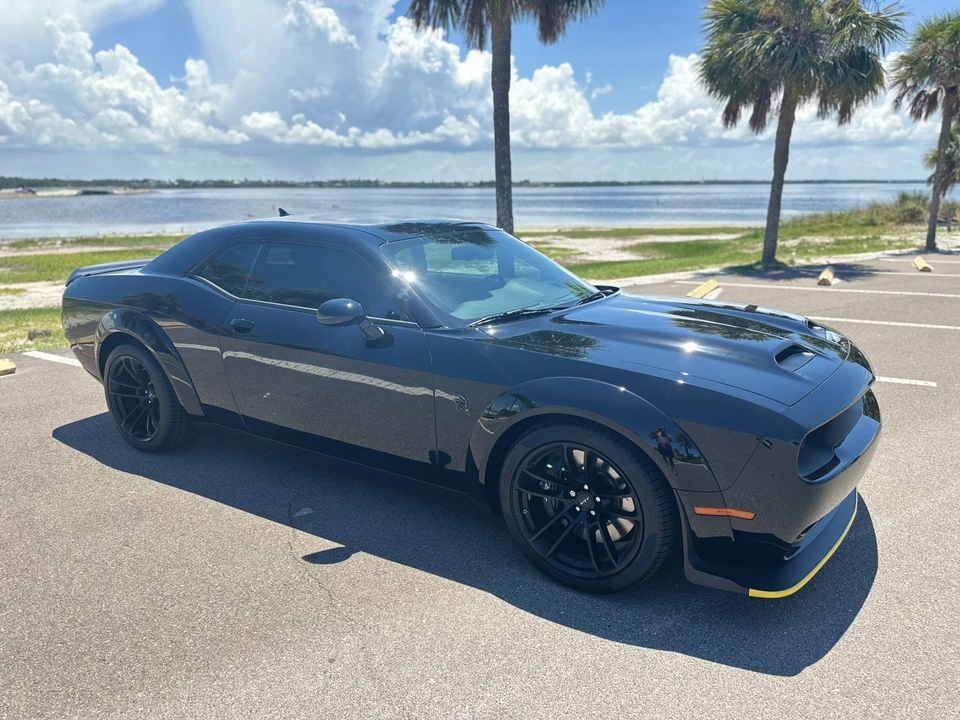 2023 Dodge Challenger SRT Hellcat 3rd Gen - Image 18 of 31
