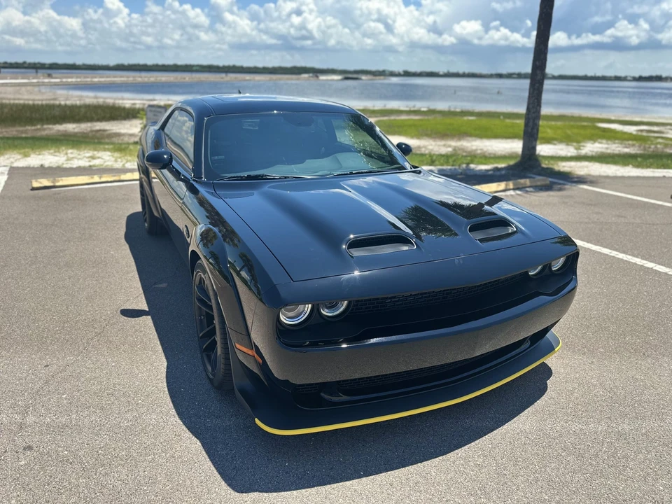 2023 Dodge Challenger SRT Hellcat 3rd Gen - Image 17 of 31