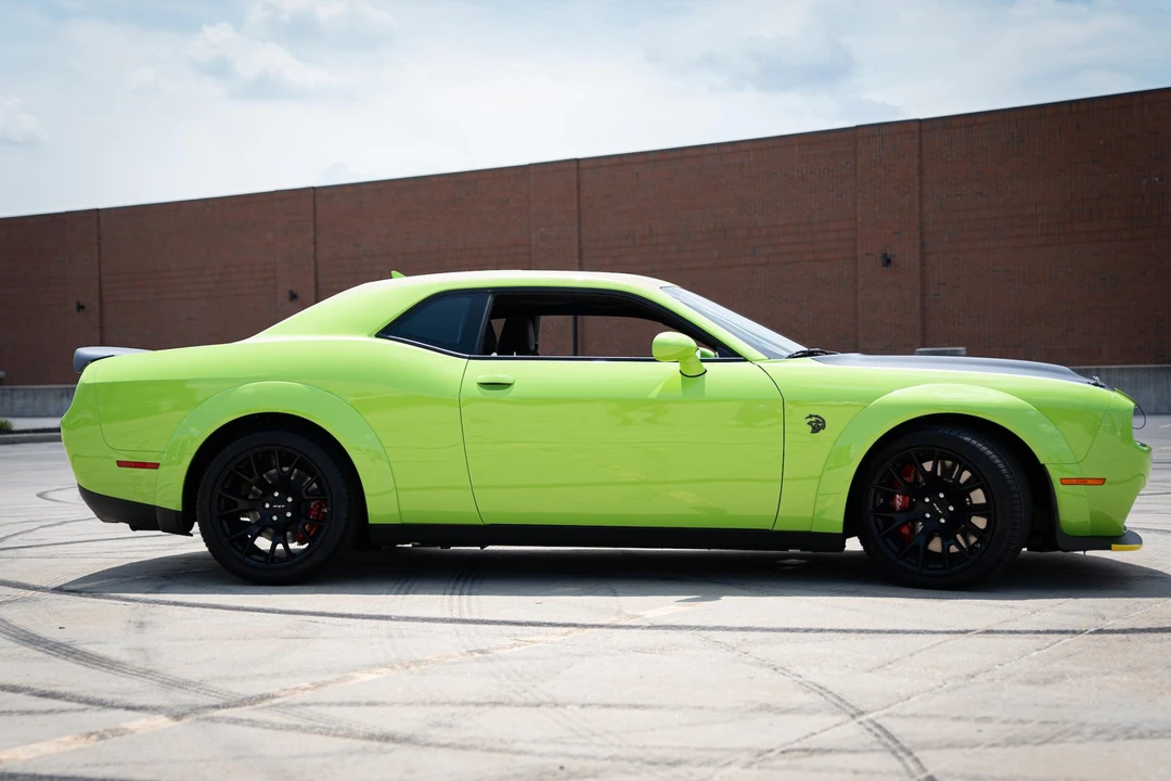2023 Dodge Challenger SRT Hellcat 3rd Gen - Image 15 of 31