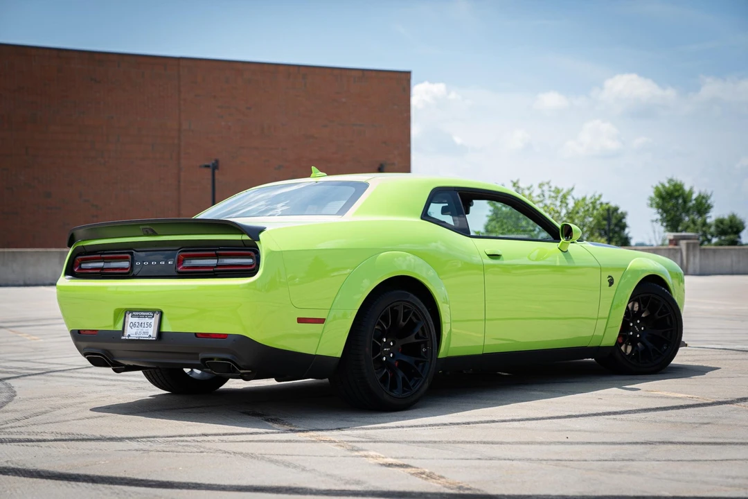 2023 Dodge Challenger SRT Hellcat 3rd Gen - Image 16 of 31