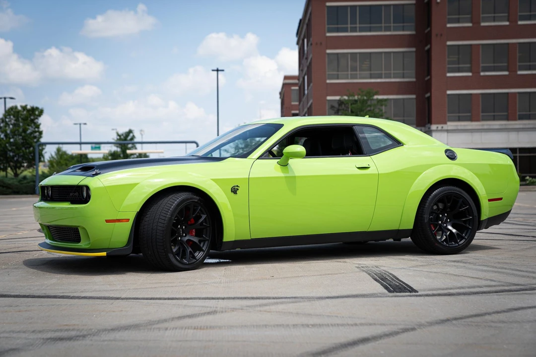2023 Dodge Challenger SRT Hellcat 3rd Gen - Image 21 of 31