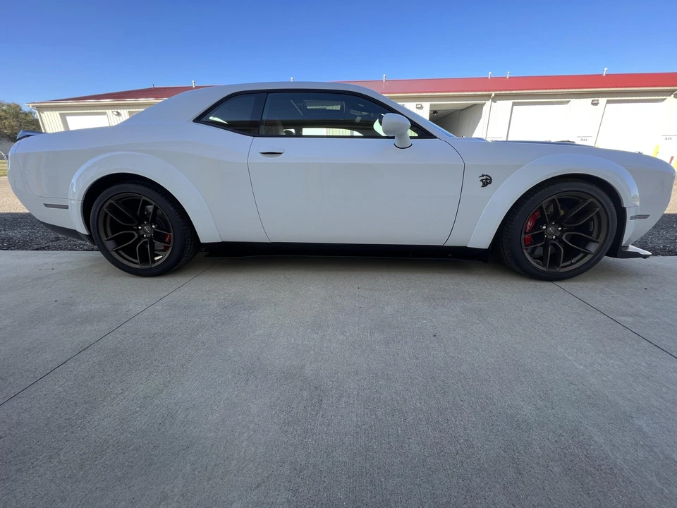2023 Dodge Challenger SRT Hellcat 3rd Gen - Image 6 of 31