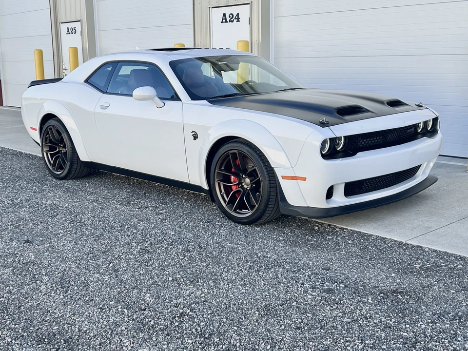 2023 Dodge Challenger SRT Hellcat 3rd Gen - Image 3 of 31