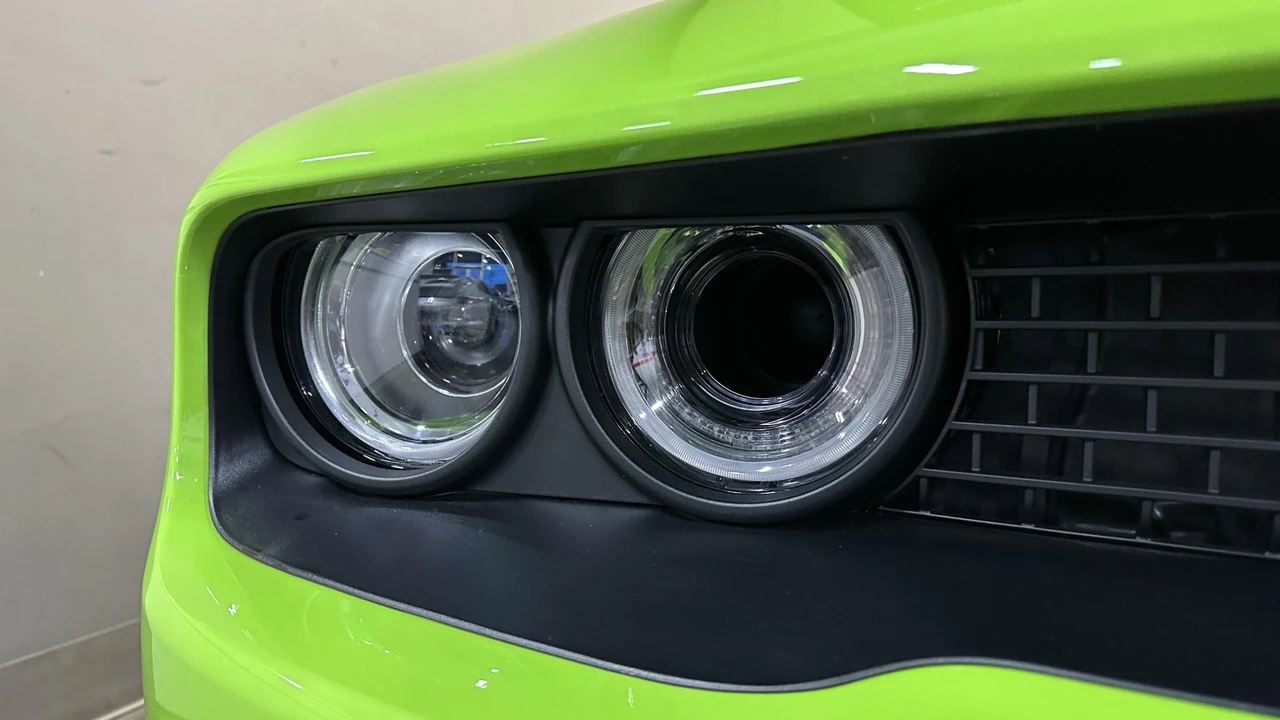 2023 Dodge Challenger SRT Hellcat 3rd Gen - Image 19 of 31