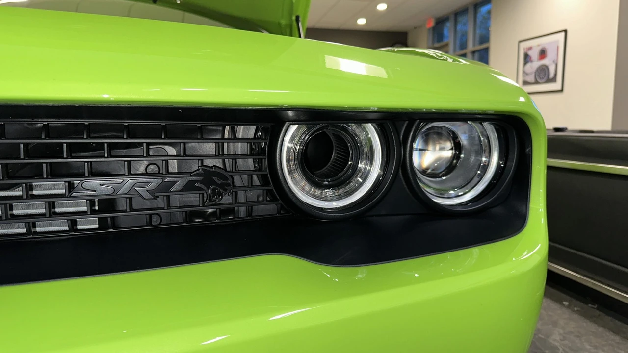 2023 Dodge Challenger SRT Hellcat 3rd Gen - Image 25 of 31