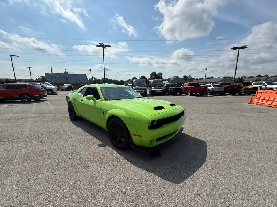 2023 Dodge Challenger SRT Hellcat 3rd Gen - Image 4 of 18