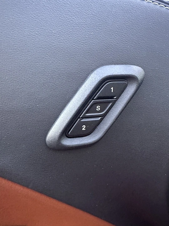 2023 Dodge Challenger SRT Hellcat 3rd Gen - Image 9 of 12