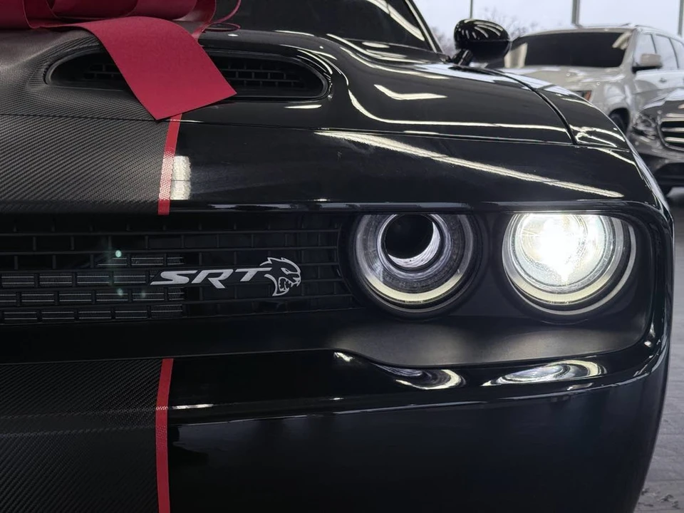 2023 Dodge Challenger SRT Hellcat 3rd Gen - Image 6 of 21