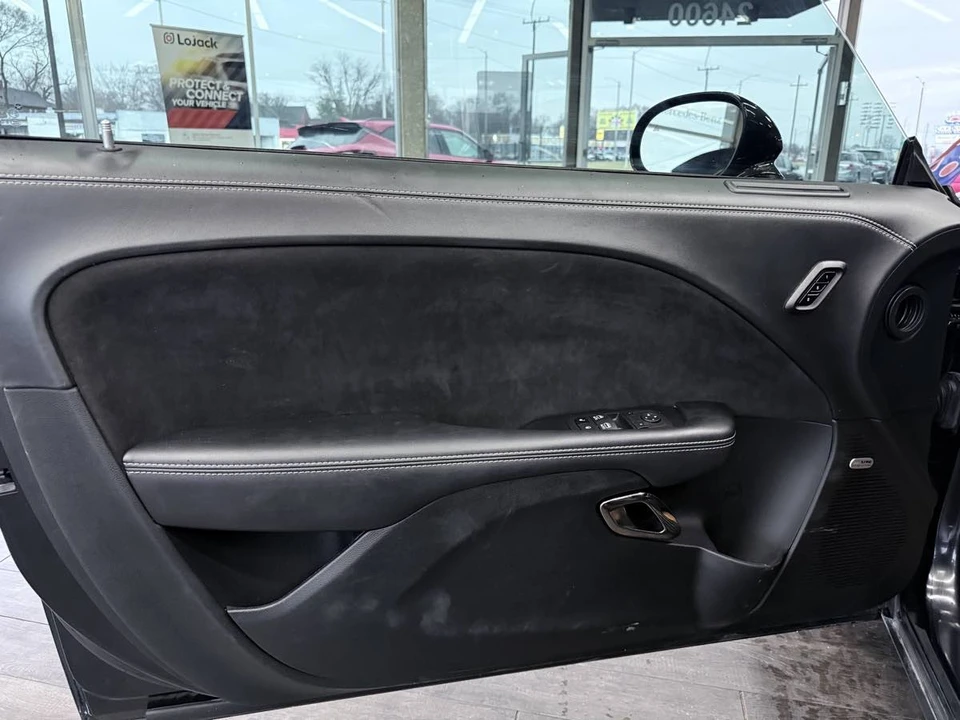 2023 Dodge Challenger - Image 27 of 31