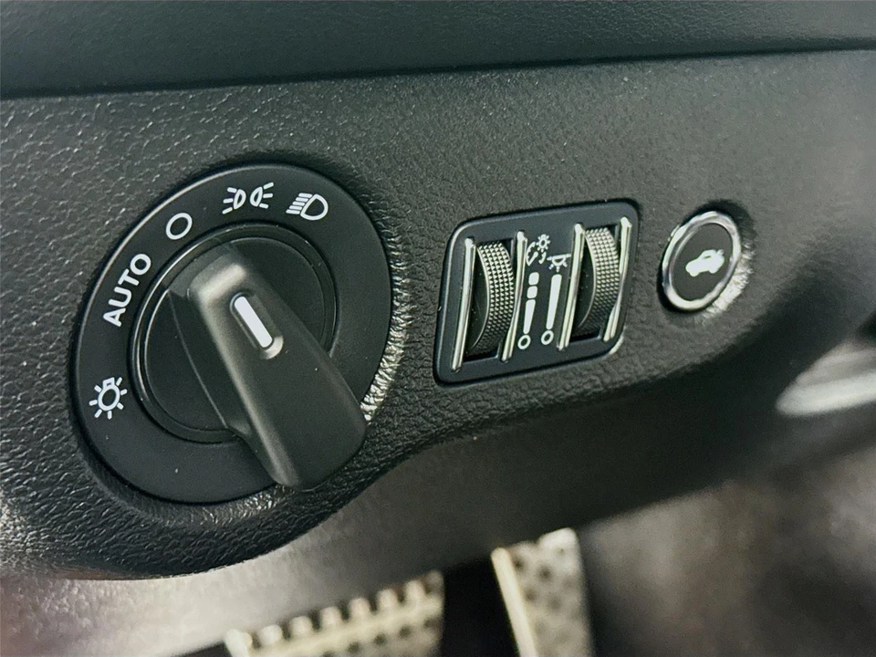 2023 Dodge Challenger SRT Hellcat 3rd Gen - Image 7 of 31