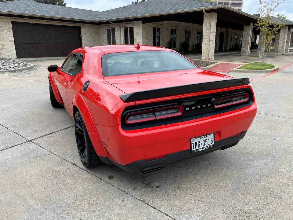 2023 Dodge Challenger SRT Hellcat 3rd Gen - Image 9 of 31