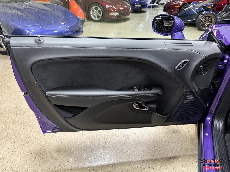 2023 Dodge Challenger SRT Hellcat 3rd Gen - Image 29 of 31
