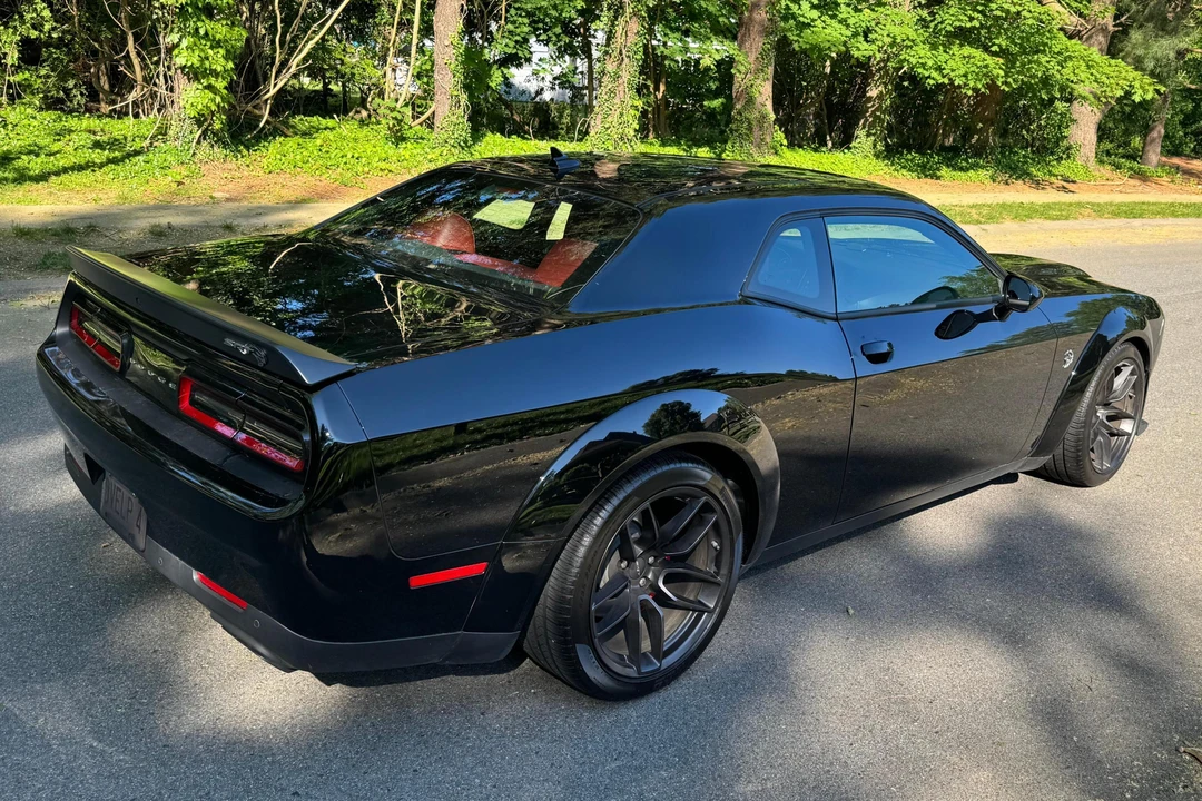 2023 Dodge Challenger SRT Hellcat 3rd Gen - Image 4 of 31