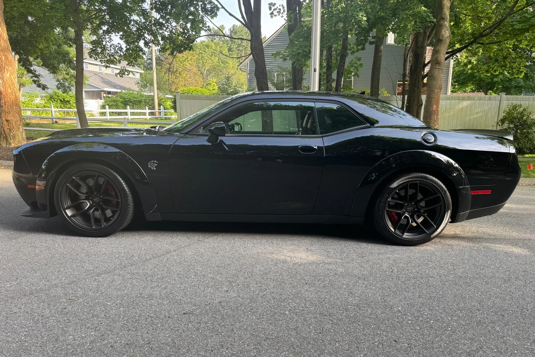 2023 Dodge Challenger SRT Hellcat 3rd Gen - Image 3 of 31