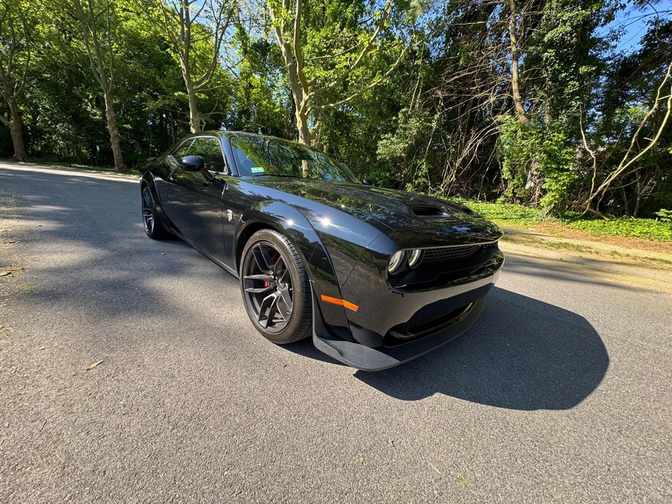2023 Dodge Challenger SRT Hellcat 3rd Gen - Image 14 of 31