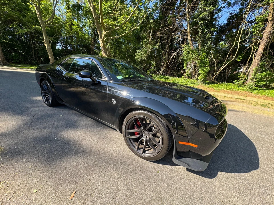 2023 Dodge Challenger SRT Hellcat 3rd Gen - Image 13 of 31