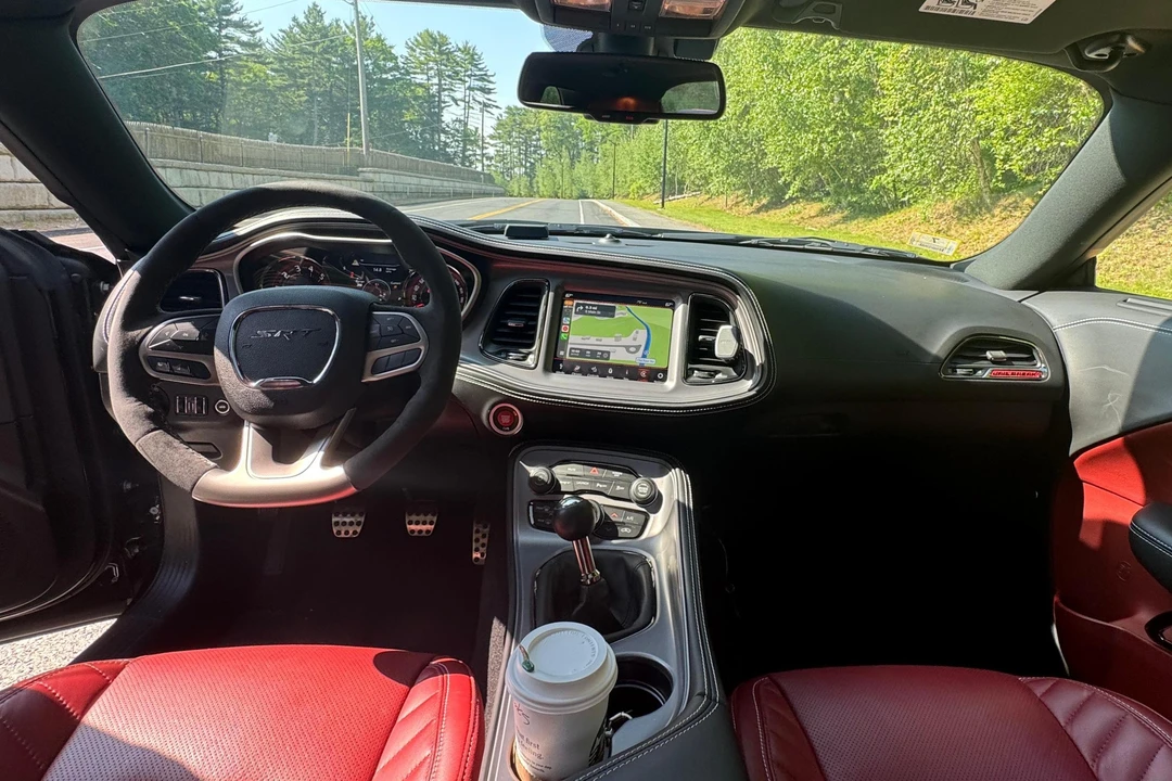 2023 Dodge Challenger SRT Hellcat 3rd Gen - Image 26 of 31