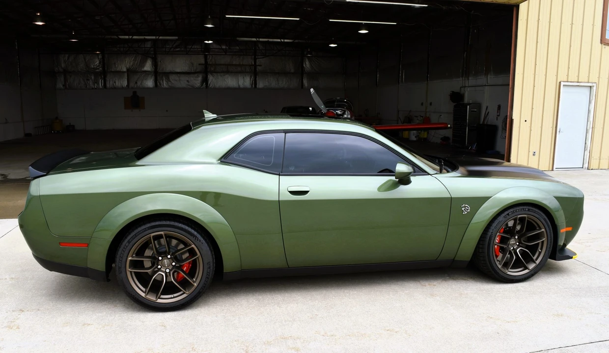 2023 Dodge Challenger SRT Hellcat 3rd Gen - Image 17 of 31