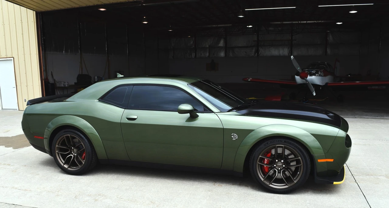 2023 Dodge Challenger SRT Hellcat 3rd Gen - Image 15 of 31