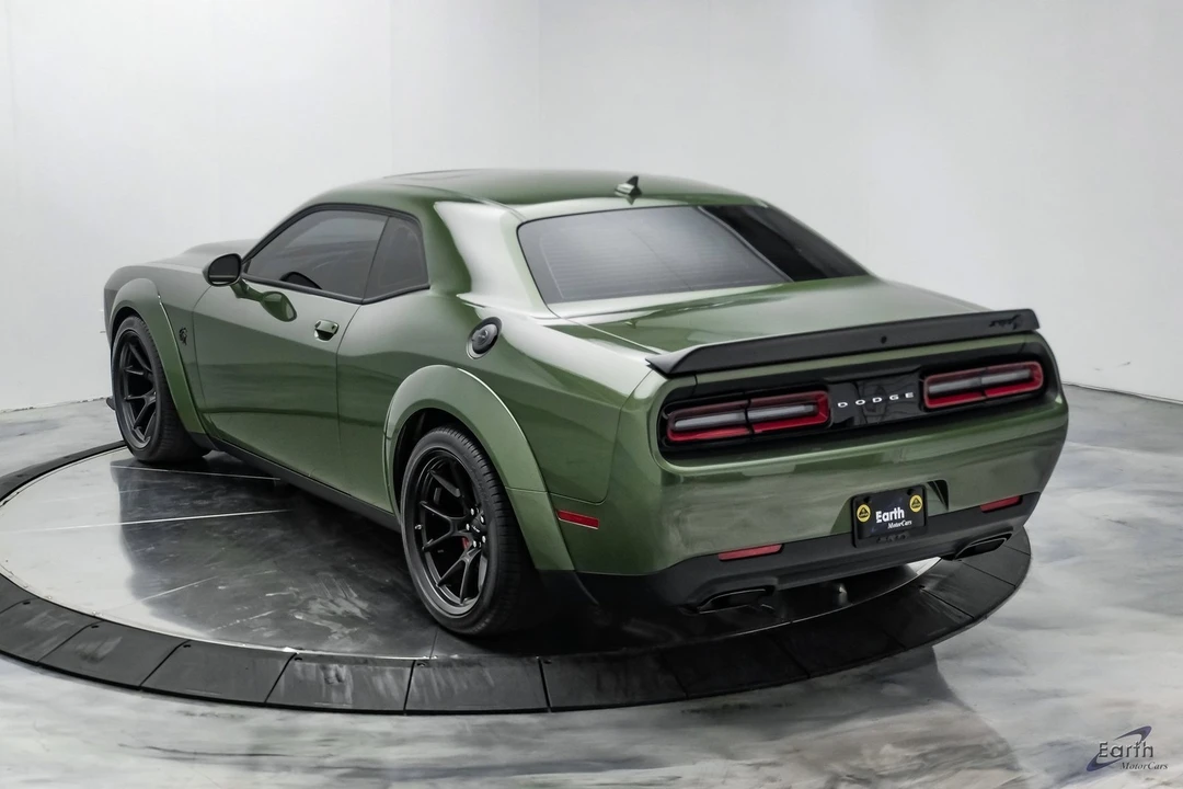 2023 Dodge Challenger SRT Hellcat 3rd Gen - Image 9 of 12