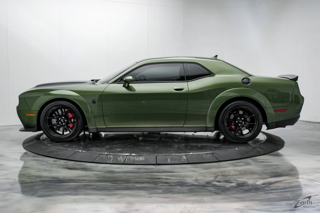 2023 Dodge Challenger SRT Hellcat 3rd Gen - Image 5 of 12