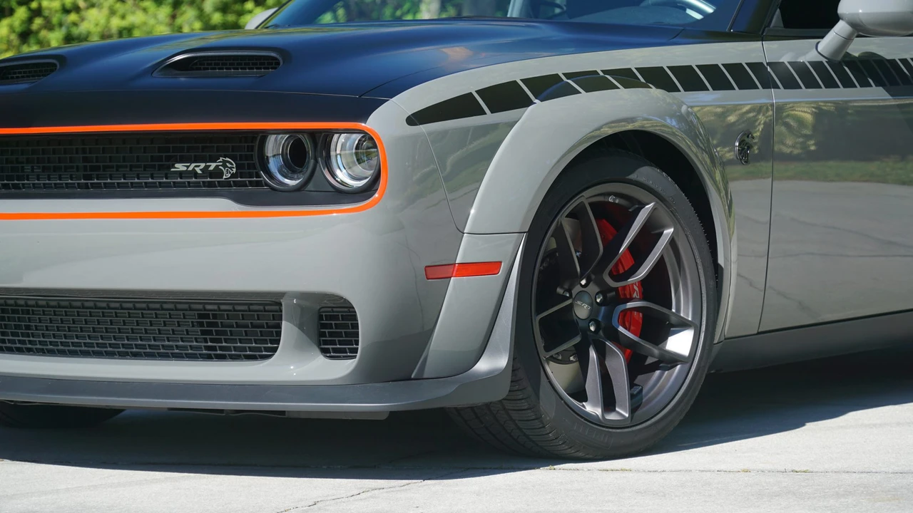 2023 Dodge Challenger SRT Hellcat 3rd Gen - Image 28 of 31