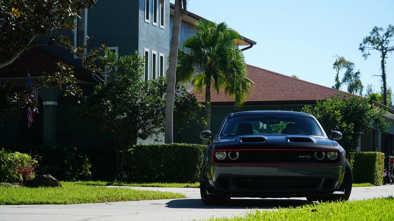 2023 Dodge Challenger SRT Hellcat 3rd Gen - Image 9 of 31