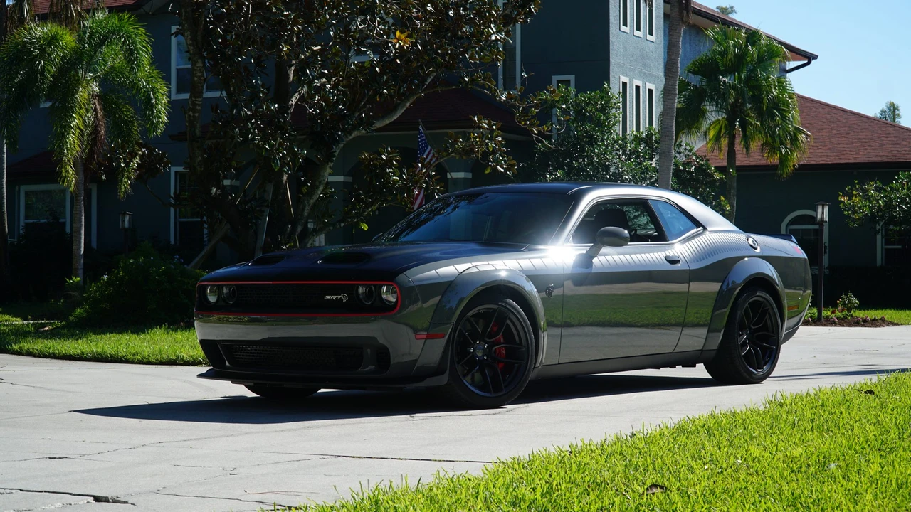 2023 Dodge Challenger SRT Hellcat 3rd Gen - Image 5 of 31