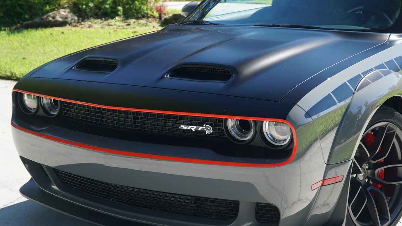 2023 Dodge Challenger SRT Hellcat 3rd Gen - Image 29 of 31
