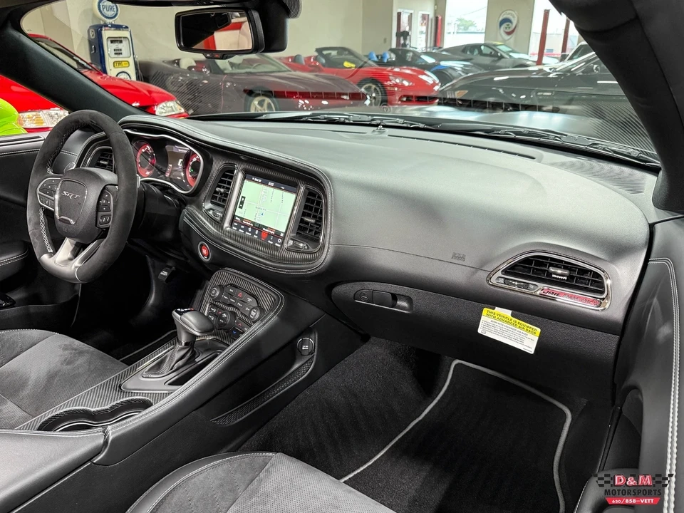2023 Dodge Challenger SRT Hellcat 3rd Gen - Image 17 of 21