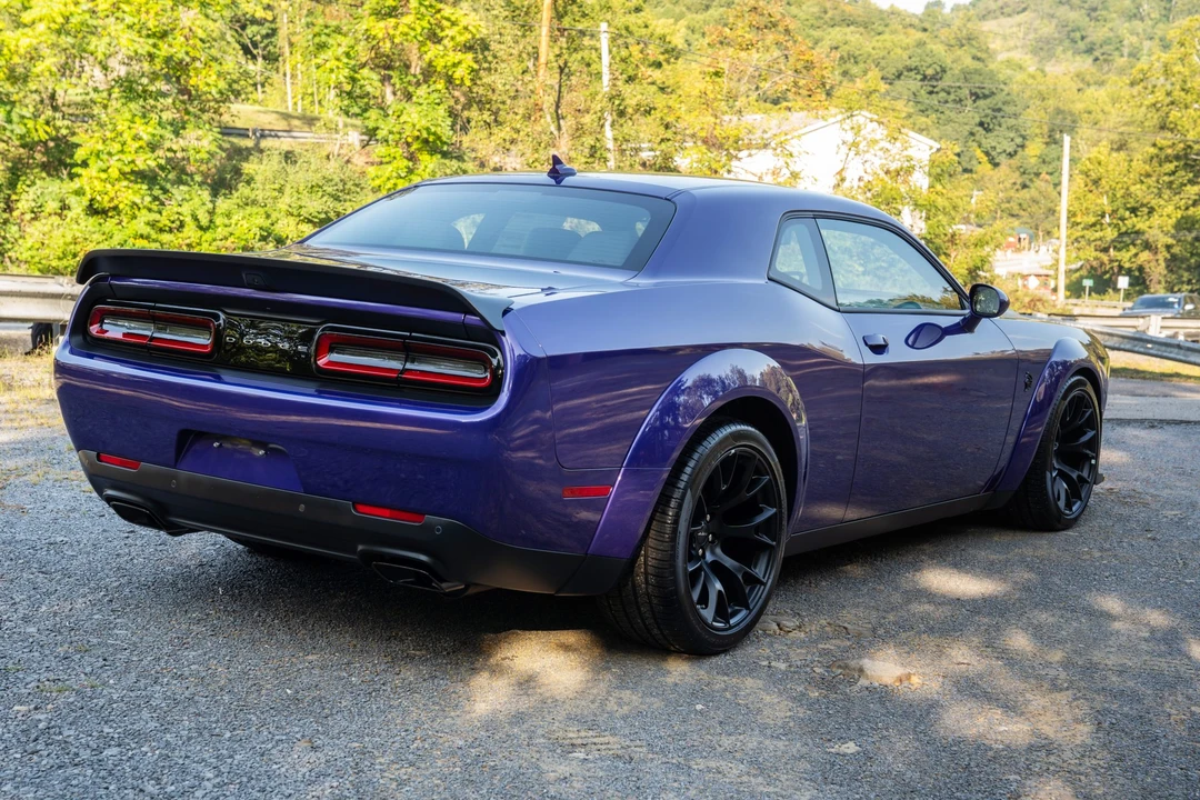 2023 Dodge Challenger SRT Hellcat 3rd Gen - Image 6 of 31