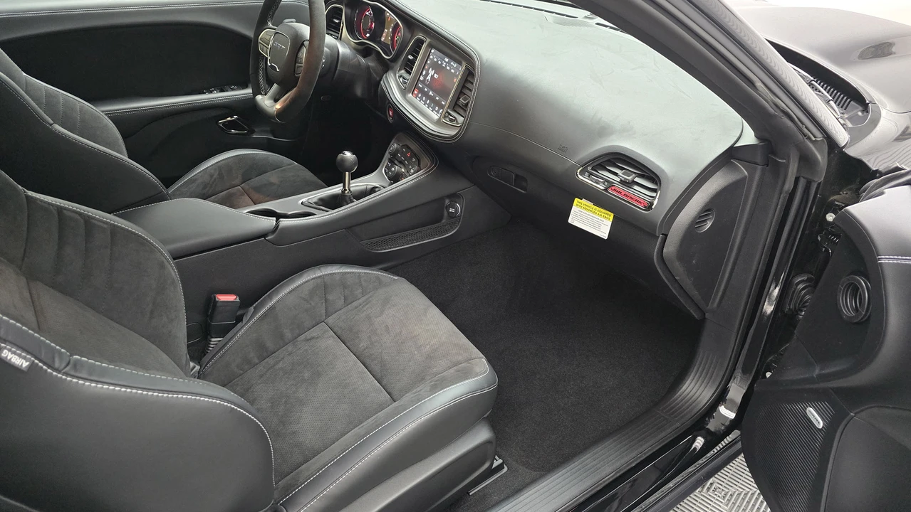 2023 Dodge Challenger SRT Hellcat 3rd Gen - Image 21 of 31