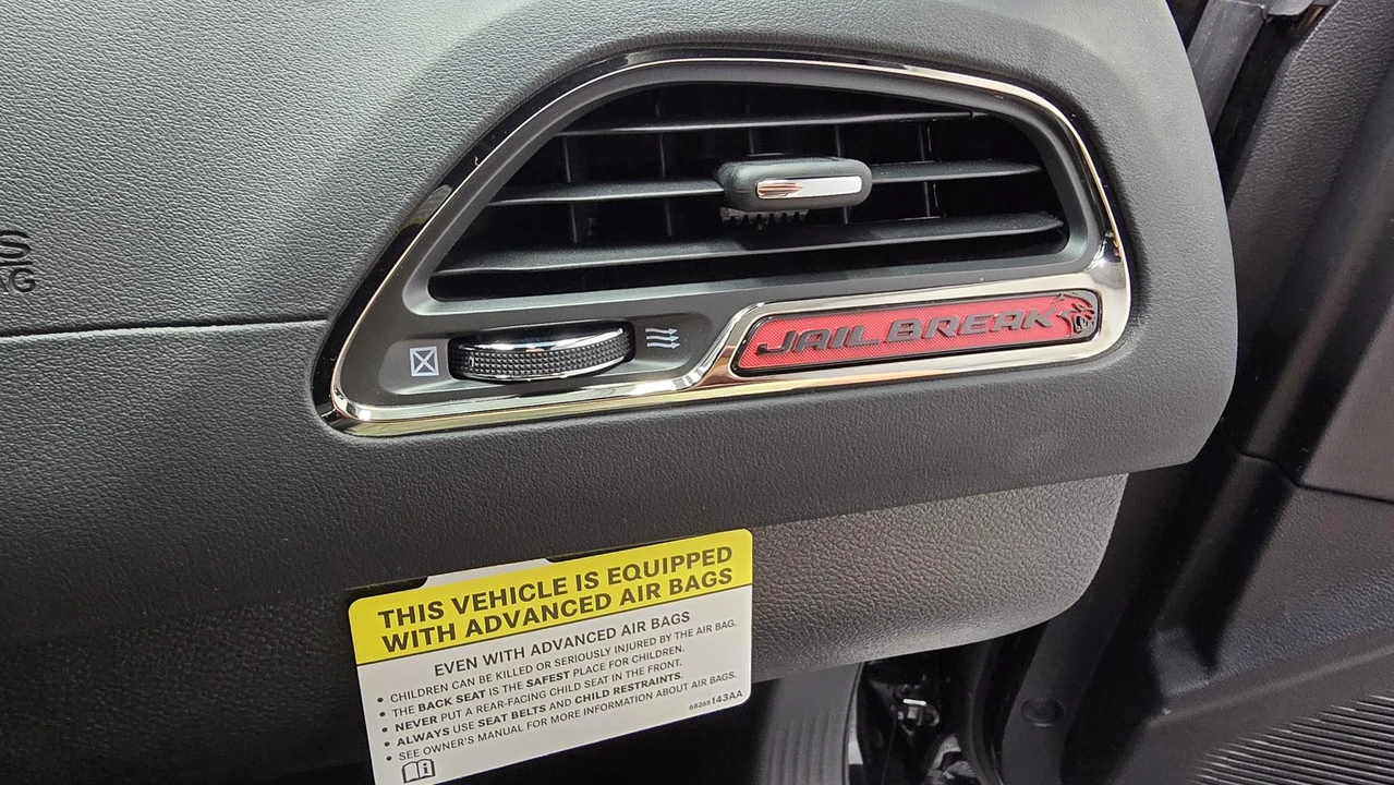 2023 Dodge Challenger SRT Hellcat 3rd Gen - Image 22 of 31