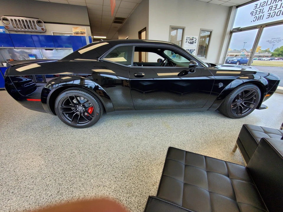 2023 Dodge Challenger SRT Hellcat 3rd Gen - Image 7 of 31