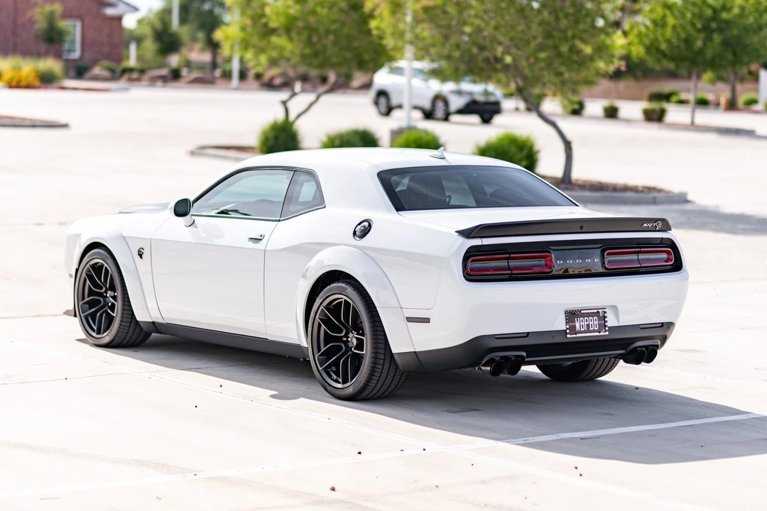 2023 Dodge Challenger SRT Hellcat 3rd Gen - Image 11 of 31