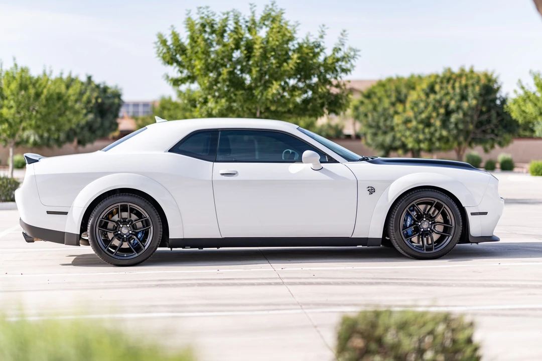 2023 Dodge Challenger SRT Hellcat 3rd Gen - Image 7 of 31