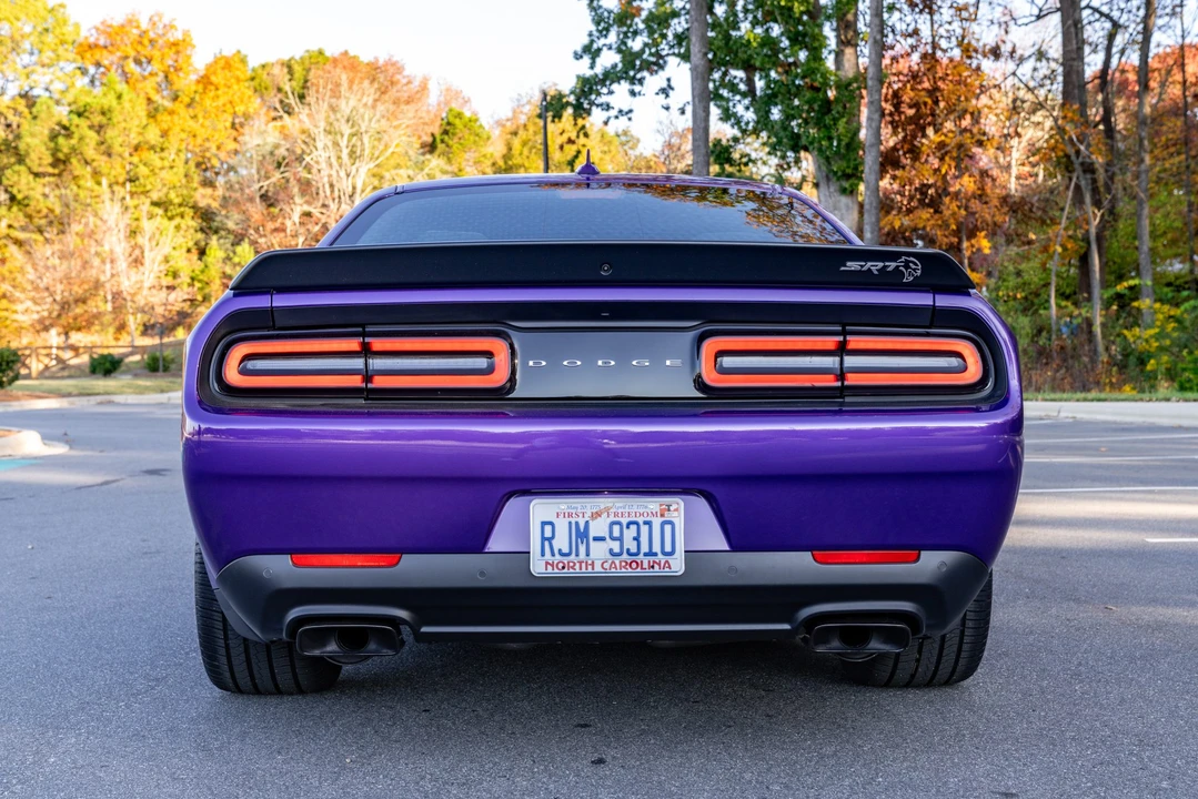 2023 Dodge Challenger SRT Hellcat 3rd Gen - Image 19 of 31