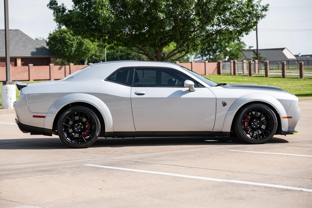 2023 Dodge Challenger SRT Hellcat 3rd Gen - Image 8 of 31