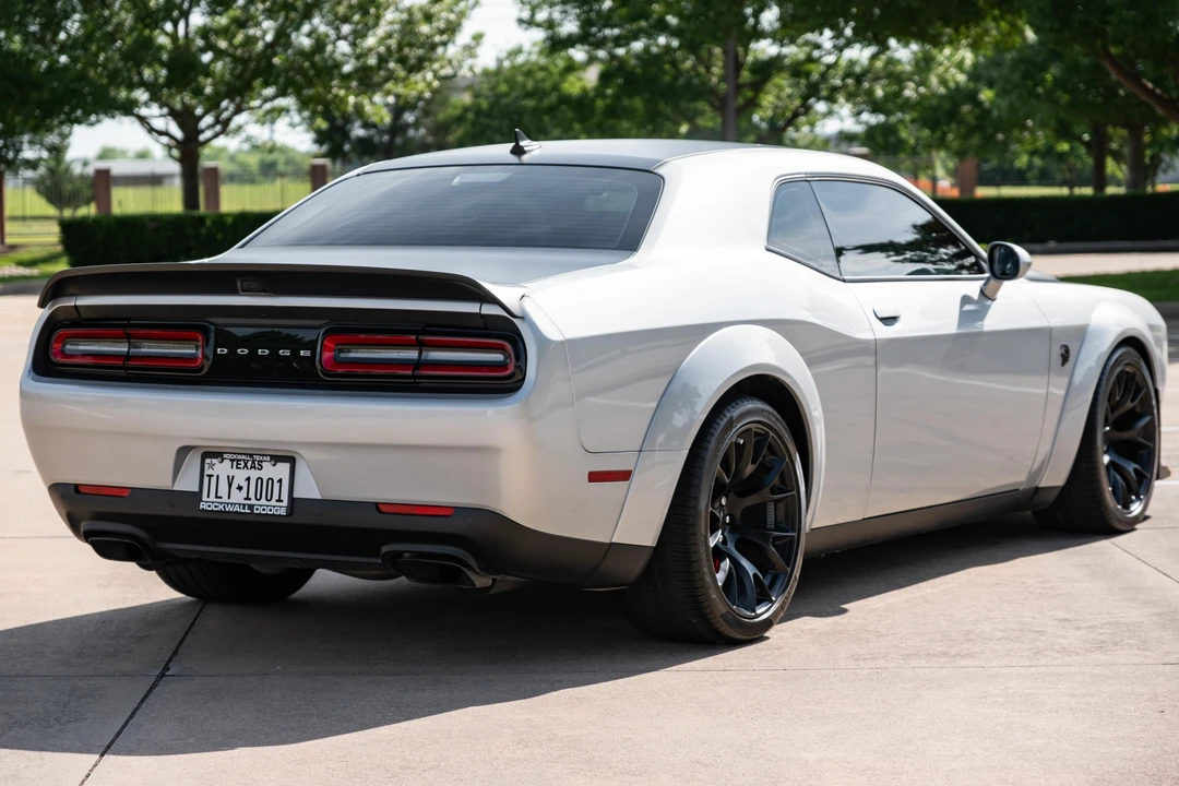 2023 Dodge Challenger SRT Hellcat 3rd Gen - Image 4 of 31